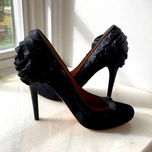 Badgley Mischka Supple Ruffle Leather Heels